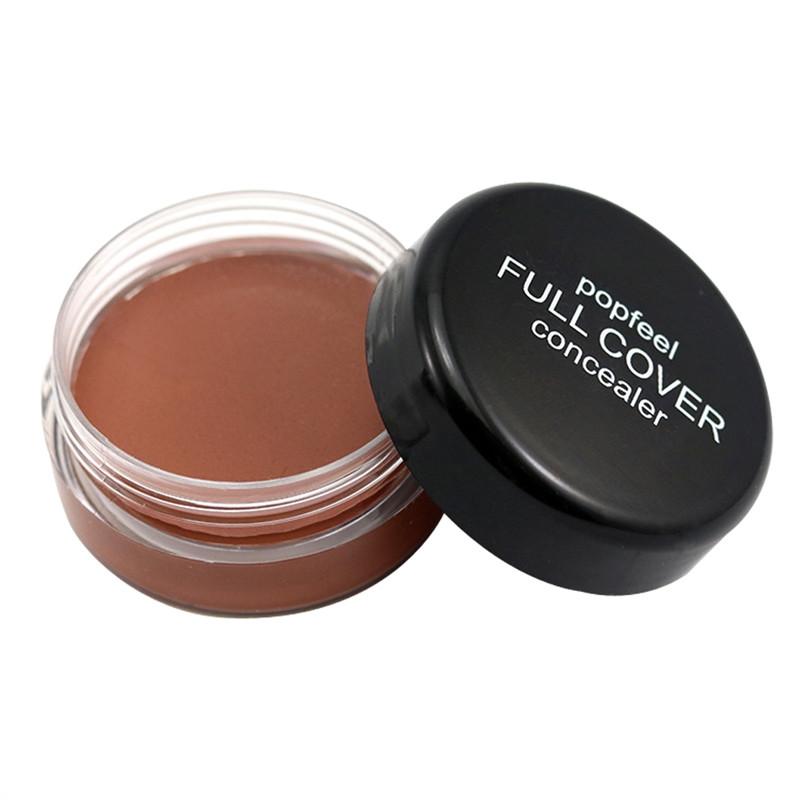 Maquillage correcteur à couverture complète